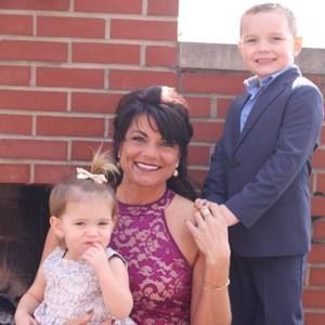 Meet your Posher, Lori